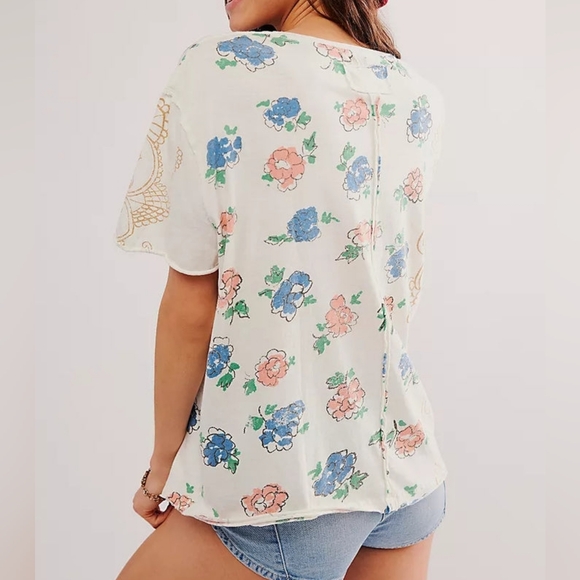 "Nina", "Boheme" Floral combo tee" By "We the free, By Free People" 🦋 - Picture 3 of 16